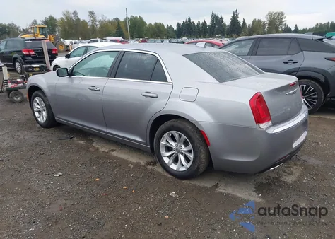 2016 Chrysler 300 Limited z USA, uszkodzony, nr VIN 2C3CCAAG4GH219513